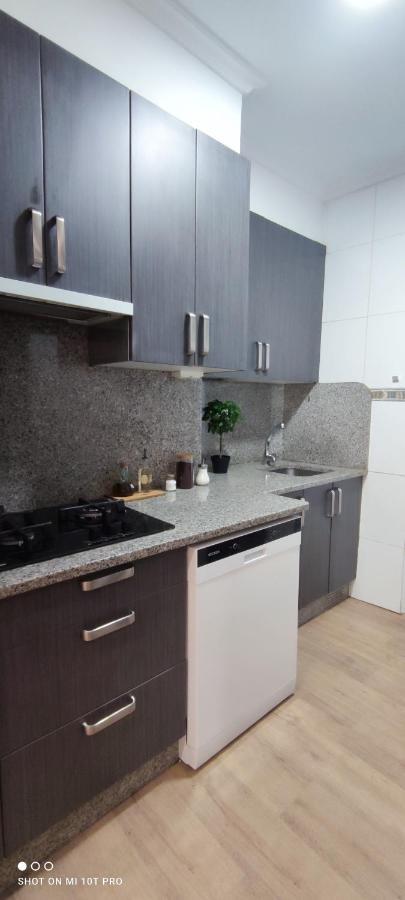 Апартаменты Apartamento En Pleno Casco Historico De Виго Экстерьер фото